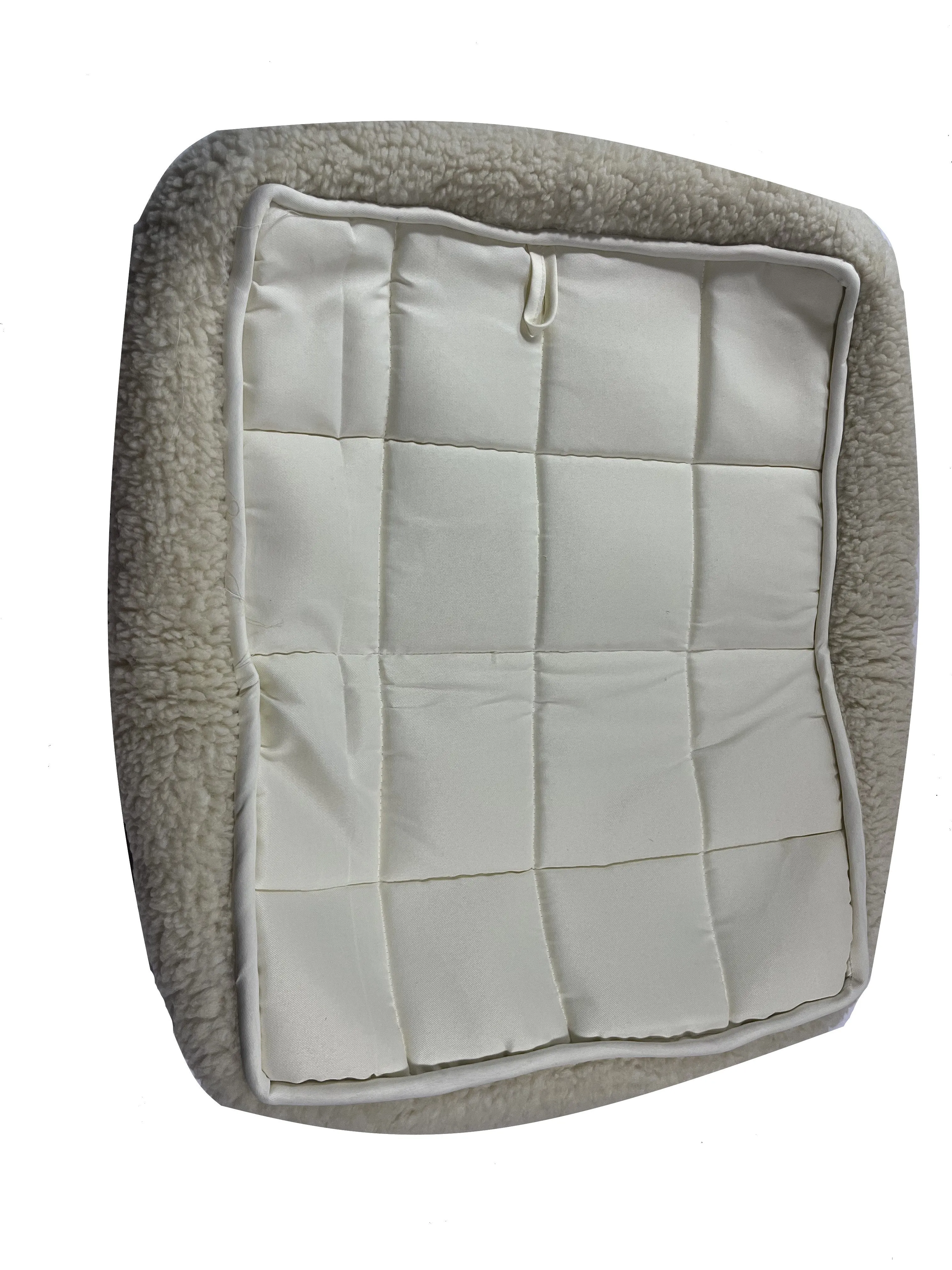<p><strong>Ultra Soft Padded Plush Sherpa Pet Bed for Dogs &amp; Cats - 27" x 25" x 3"</strong></p>